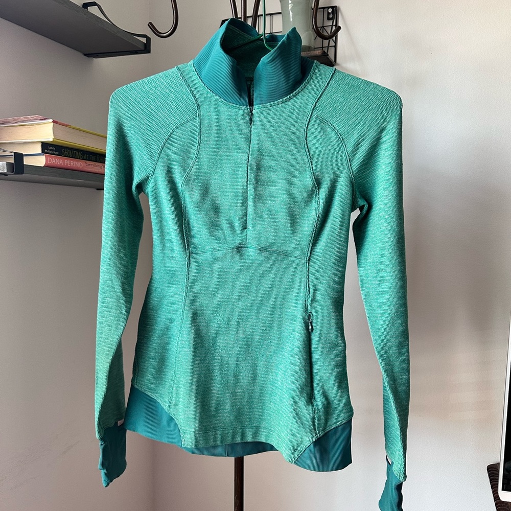 LULULEMON RUNDERFUL 1/2 zip jacket - Picture 4 of 10